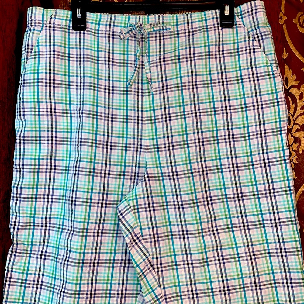 Basic Editions Large Capris - Gingham - Like New